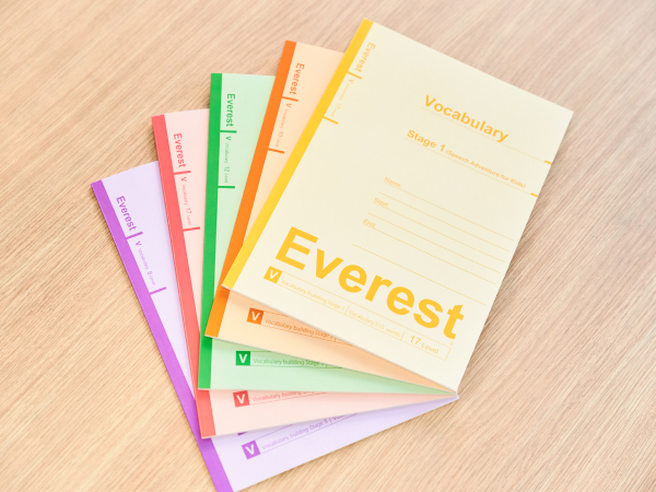 よく使う単語から始めて、“使える語彙力”を。